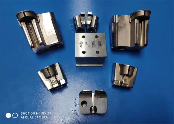OEM ODM インサート成形製品 プラスチック射出成形部品