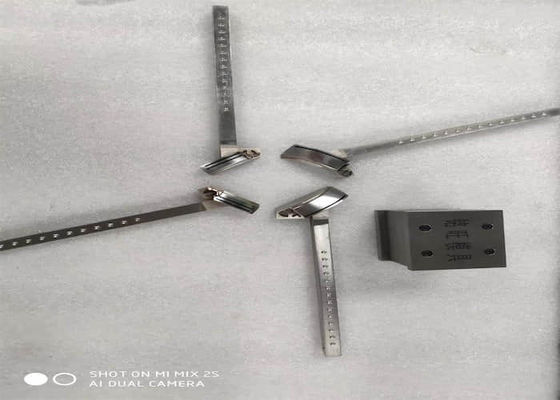 射出成形の注文の機械化型の部品の揚げべら